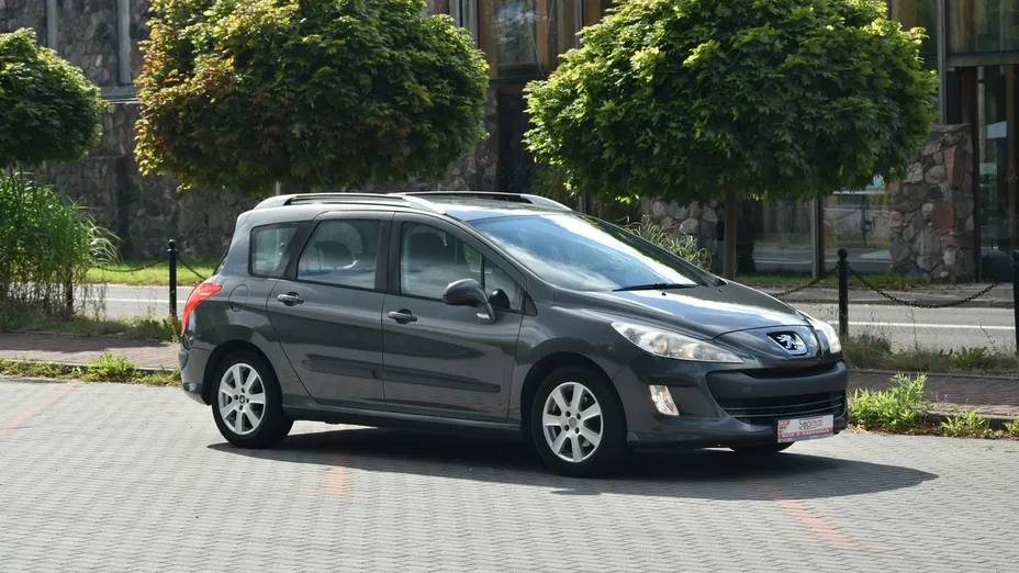 PEUGEOT 308 -