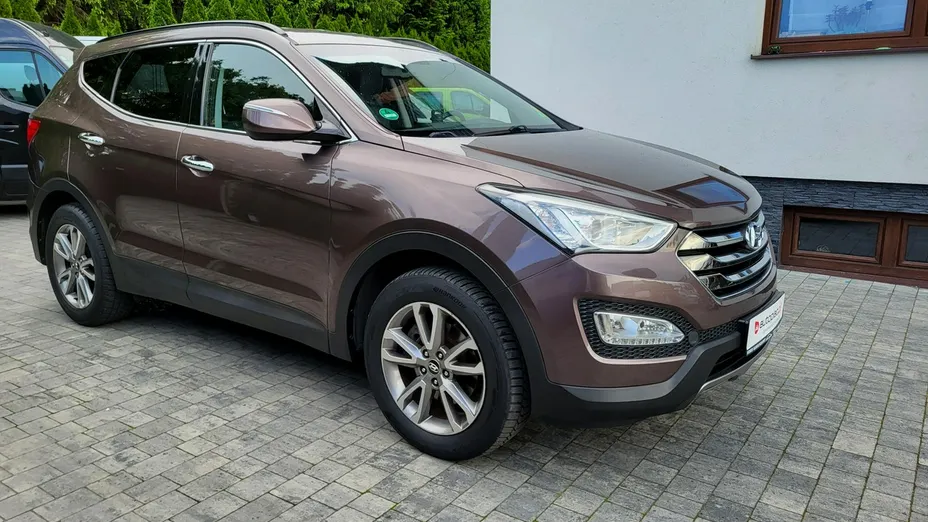 HYUNDAI Santa Fe -