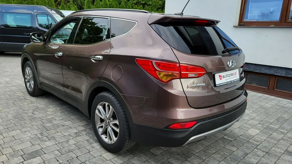 HYUNDAI Santa Fe -
