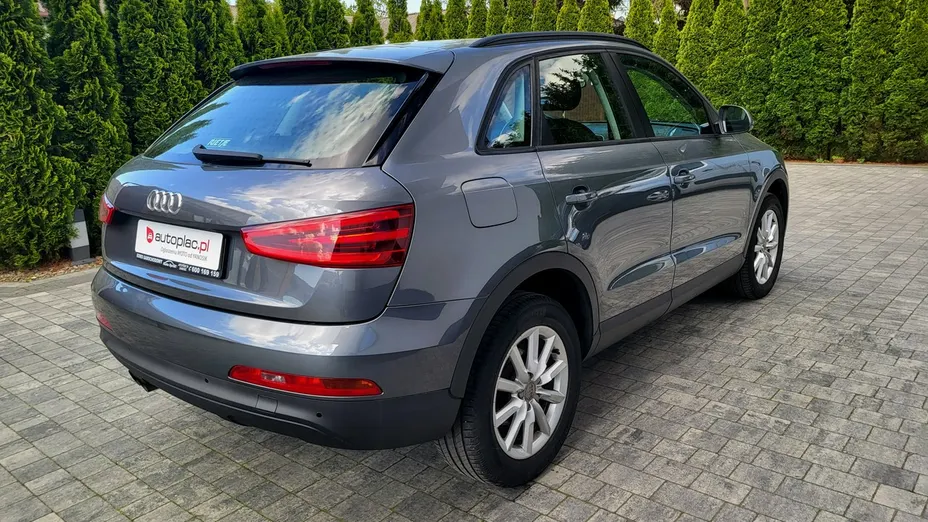 AUDI Q3 -