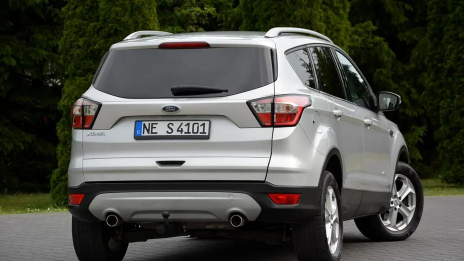 FORD Kuga -
