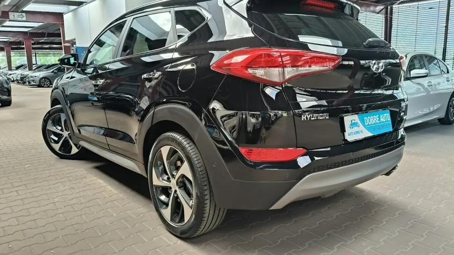 HYUNDAI Tucson -