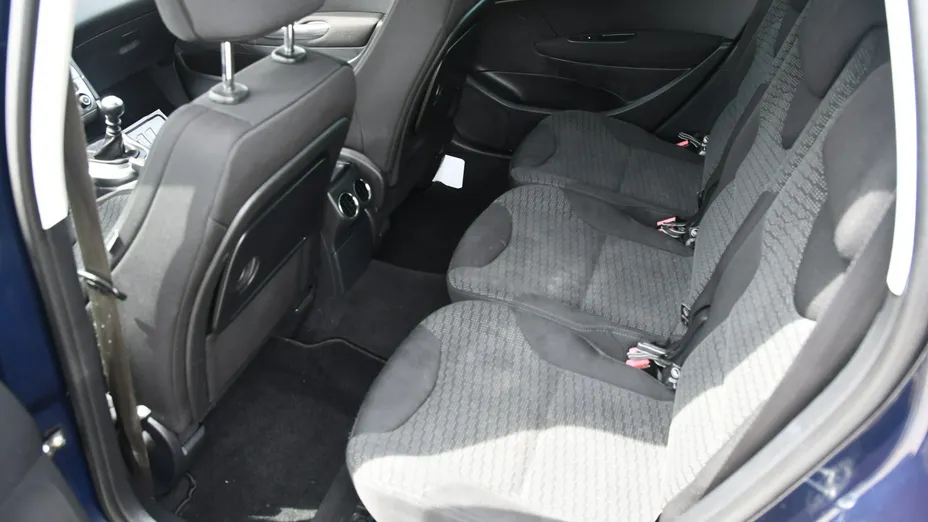 PEUGEOT 308 -