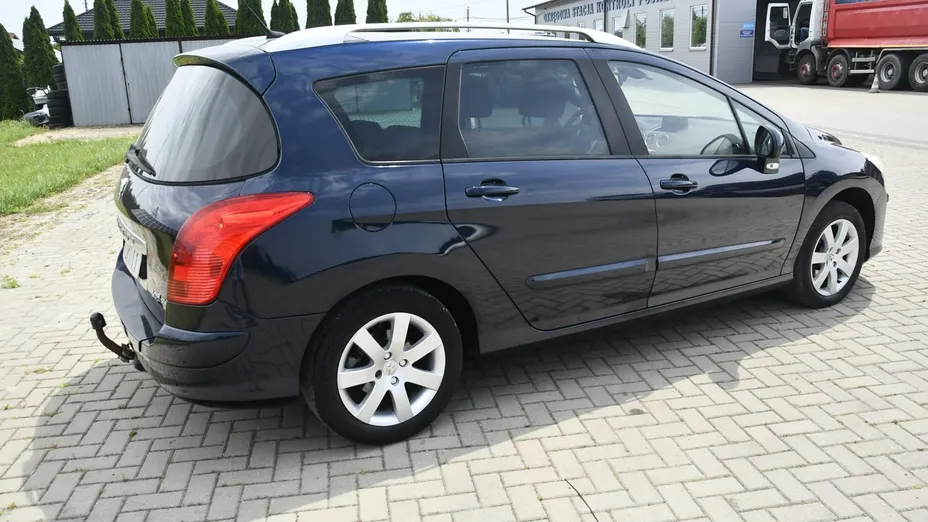 PEUGEOT 308 -
