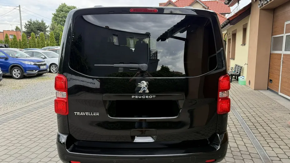 PEUGEOT Traveller -