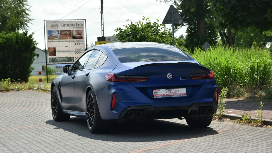 BMW M8 -