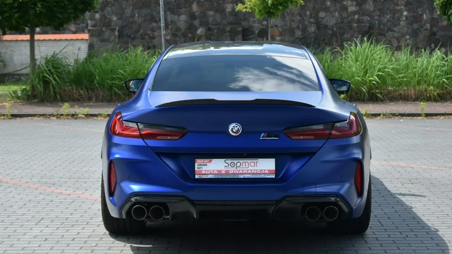 BMW M8 -