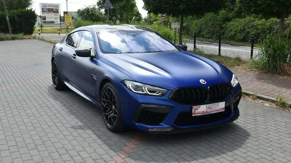 BMW M8 -