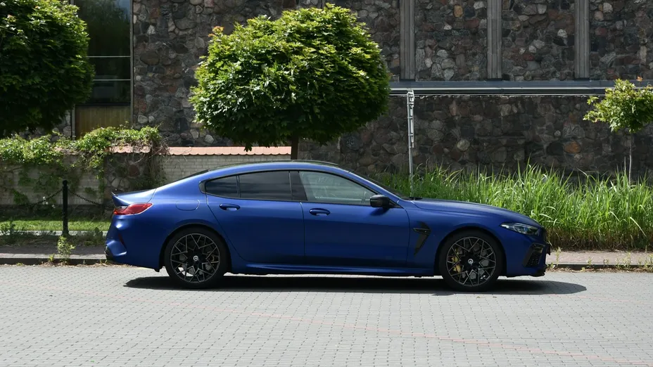 BMW M8 -