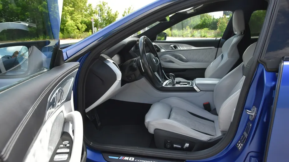 BMW M8 -