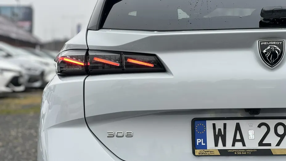 PEUGEOT 308 -