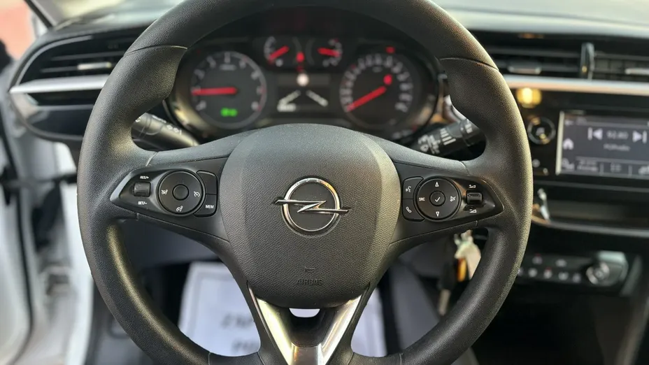 OPEL Corsa -