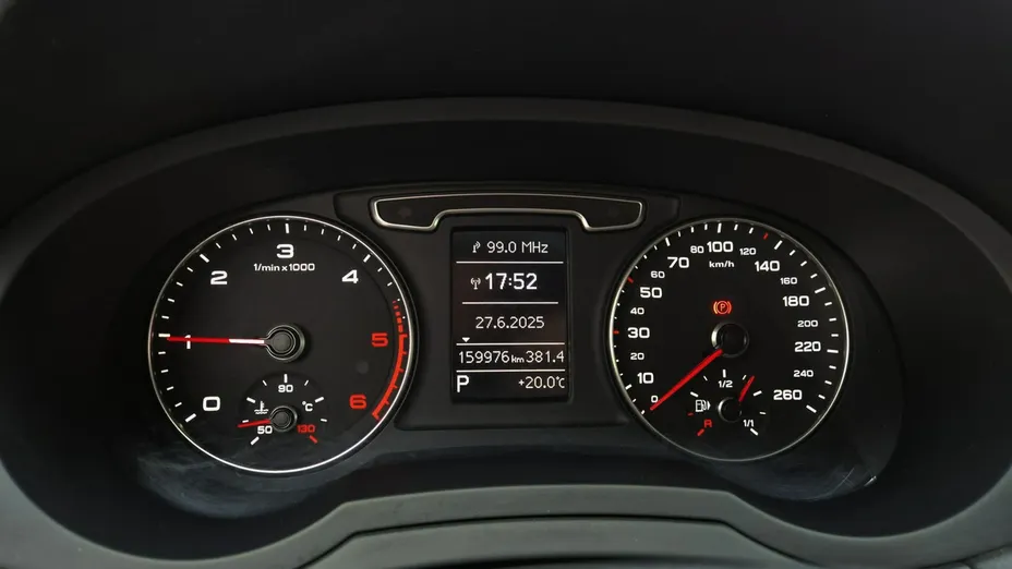 AUDI Q3 -
