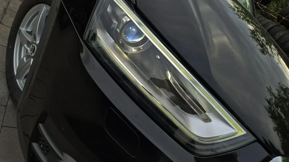 AUDI Q3 -
