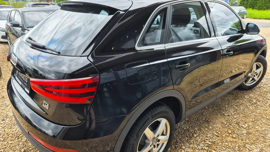 AUDI Q3 -