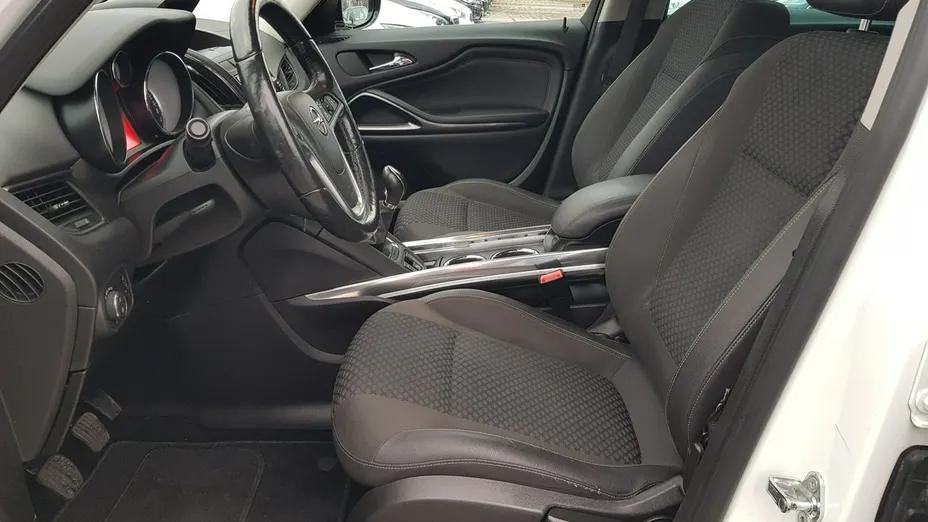 OPEL Zafira -