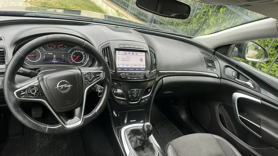 OPEL Insignia -