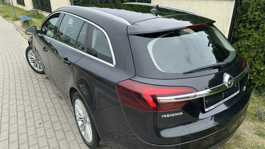 OPEL Insignia -