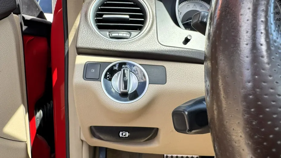 MERCEDES-BENZ C Klasa -