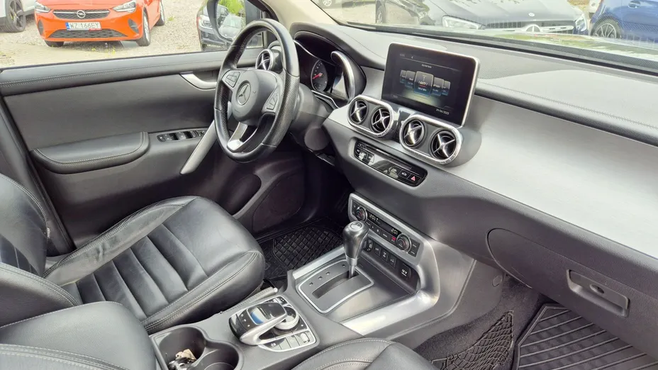MERCEDES-BENZ Klasa X -