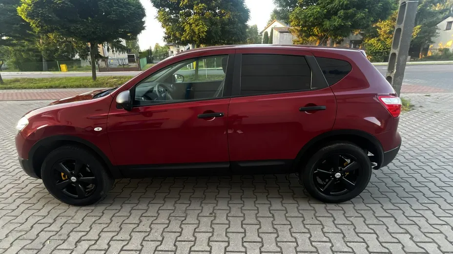 NISSAN Qashqai -