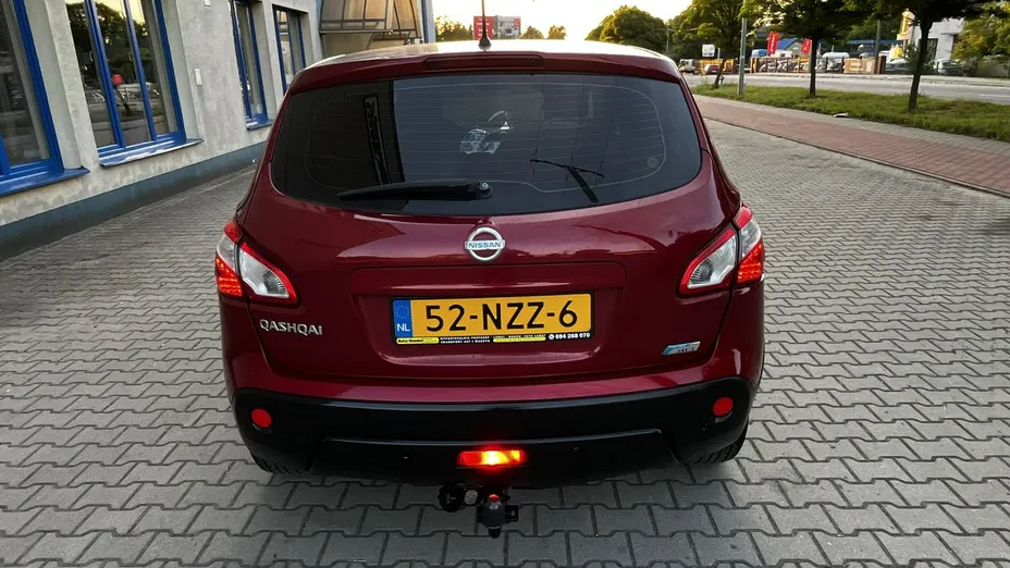 NISSAN Qashqai -