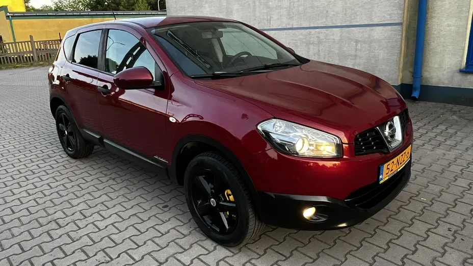 NISSAN Qashqai -