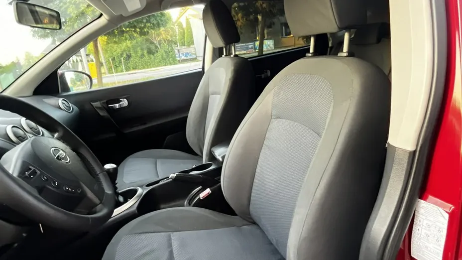 NISSAN Qashqai -