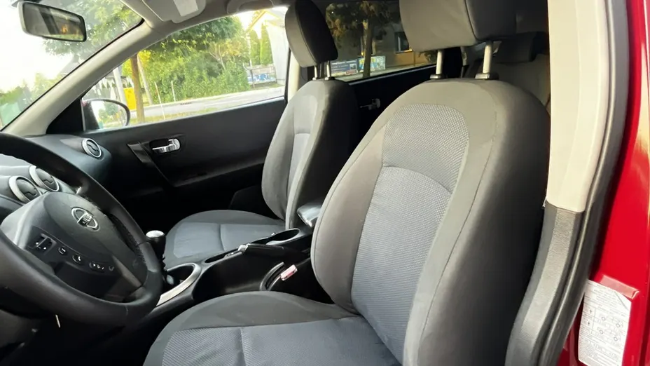 NISSAN Qashqai -