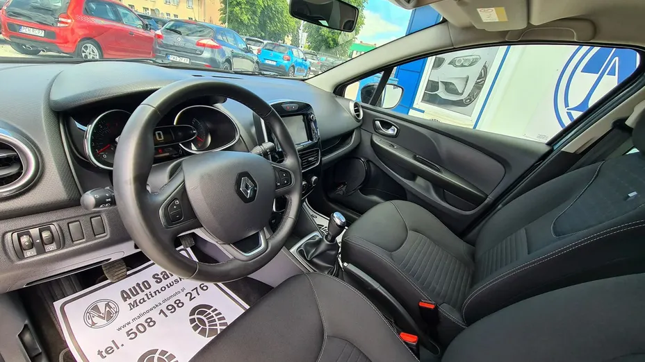RENAULT Clio -