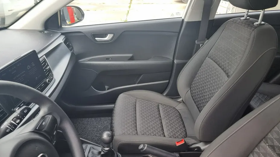 KIA Rio -