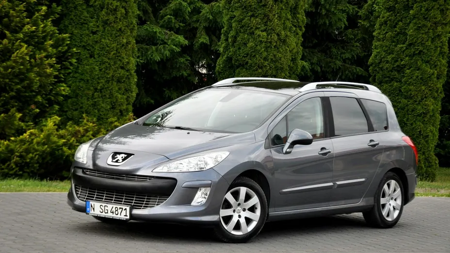 PEUGEOT 308 -