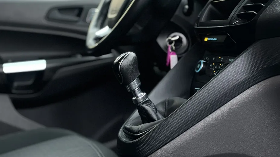 FORD Transit Connect -