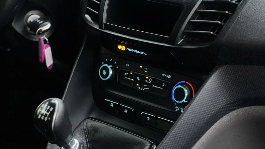 FORD Transit Connect -