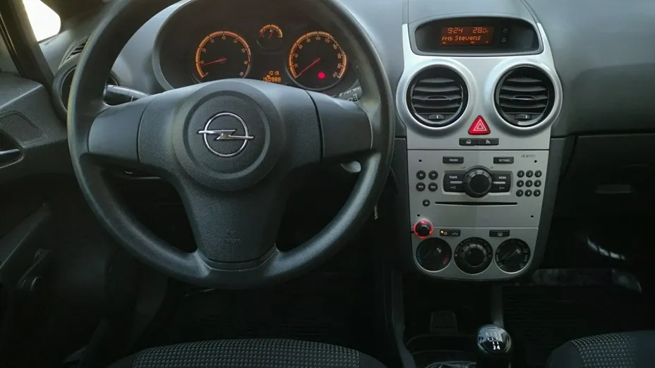 OPEL Corsa -