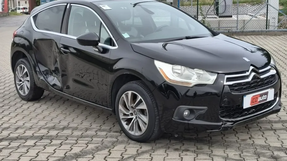 CITROEN DS4 -