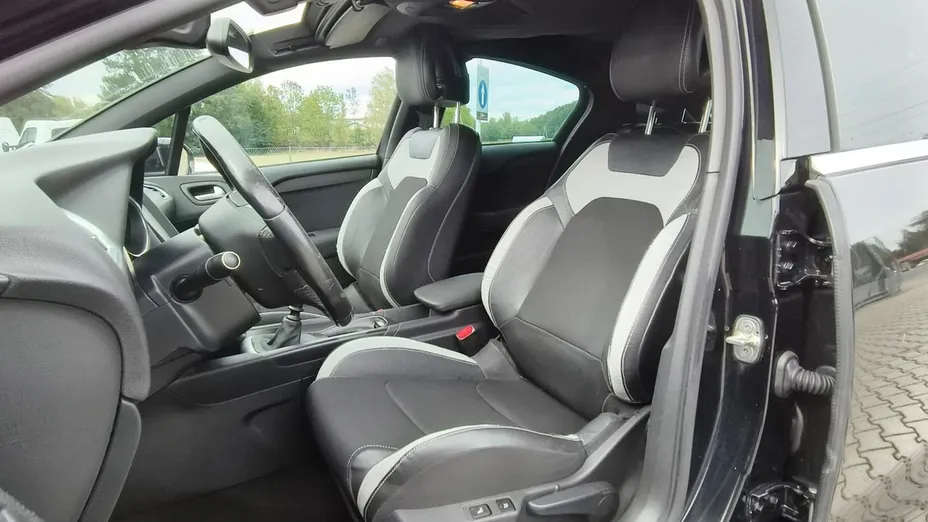 CITROEN DS4 -