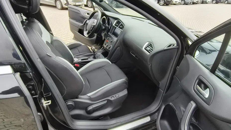 CITROEN DS4 -