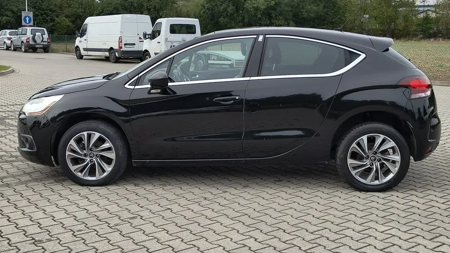 CITROEN DS4 -