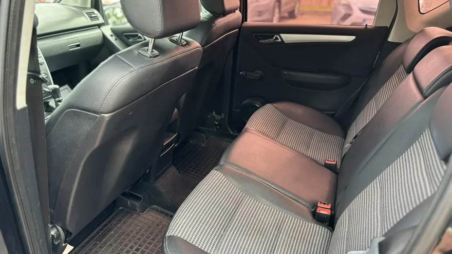 MERCEDES-BENZ A Klasa -