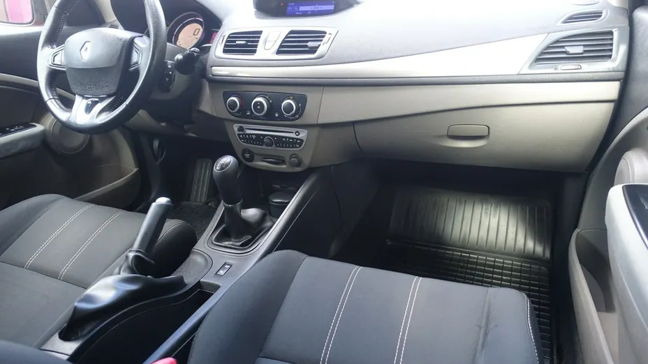 RENAULT Megane -