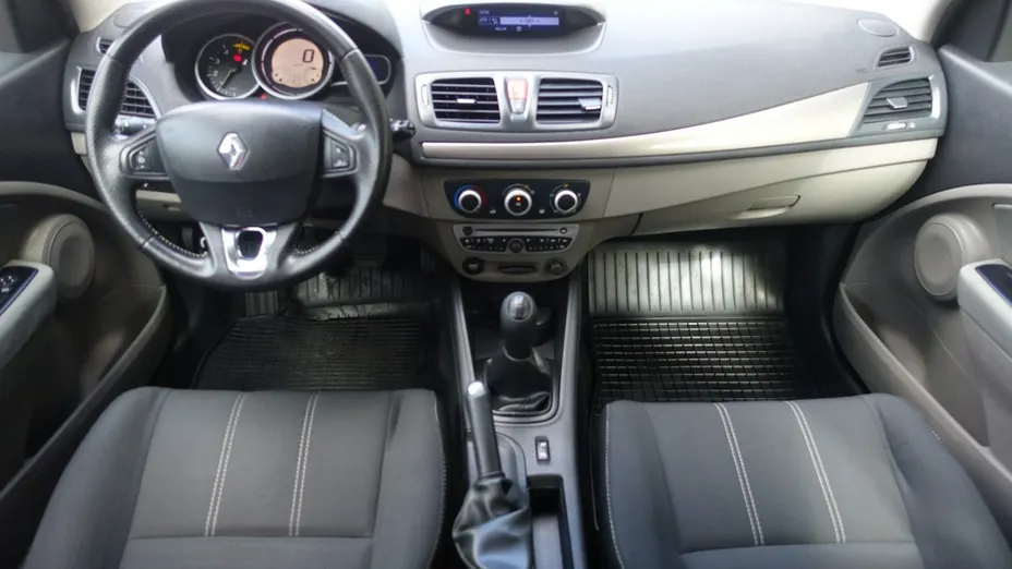 RENAULT Megane -