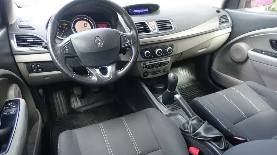 RENAULT Megane -