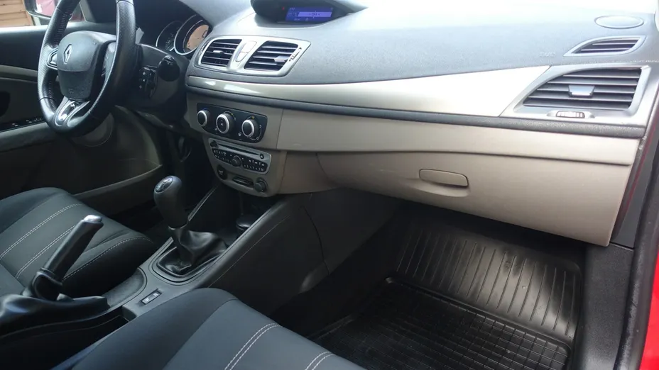 RENAULT Megane -