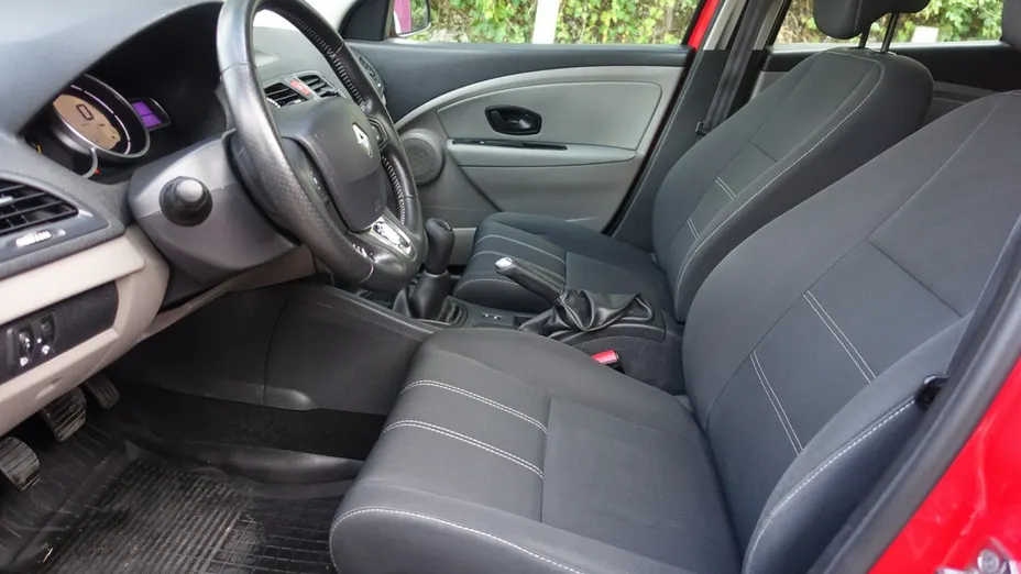 RENAULT Megane -