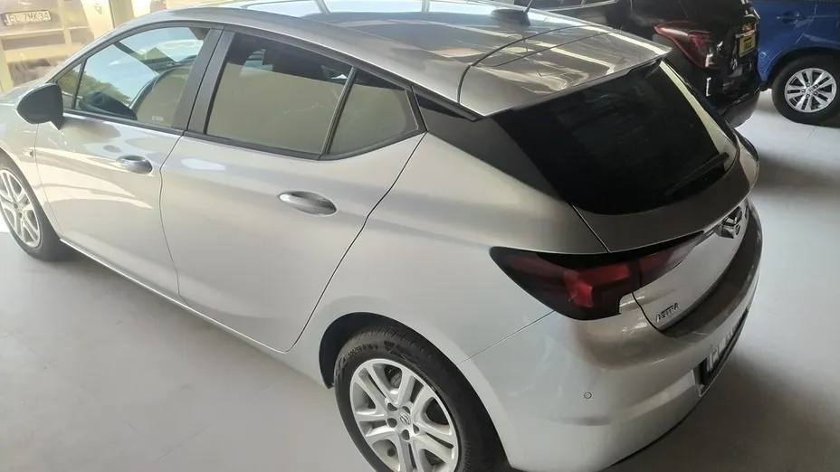 OPEL Astra -