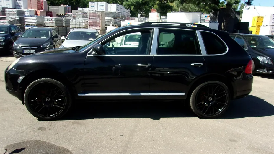 PORSCHE Cayenne -