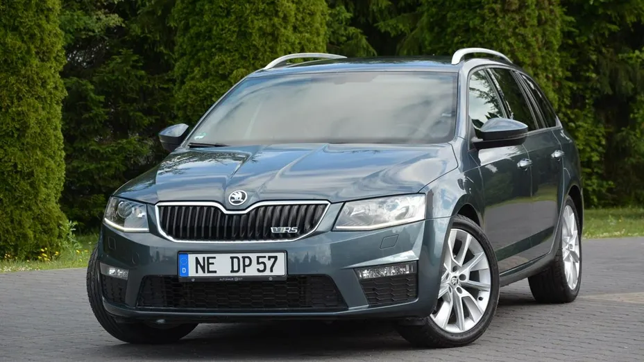 SKODA Octavia -