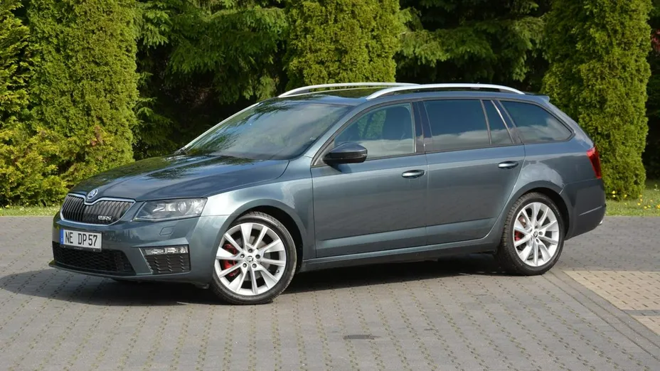 SKODA Octavia -