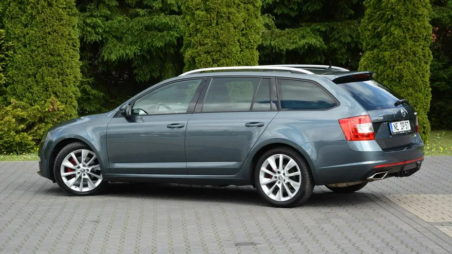 SKODA Octavia -